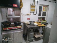 餐厅转让 位于昌吉市建国西路城建新村步行街