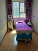 美容院转让 位于昌吉市绿洲南路新加坡花园