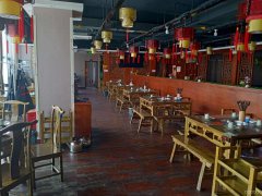 店铺转让 位于昌吉市长宁南路繁华地段餐饮