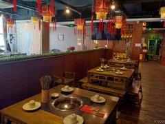 店铺转让 位于昌吉市长宁南路繁华地段餐饮