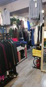 昌吉市玉林中学临街营业中精品女装店急转