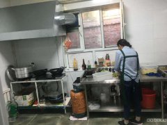 C3125店面转让 昌吉市新气象综合市场有椒麻鸡店转让