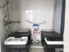 C3136店面转让 位于昌吉市长宁南路富有奥林北门