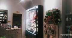 C3233马德里春天二期化妆品店转让