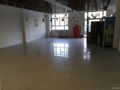 C3385店面出租 位于吉木萨尔县人民路临街门面