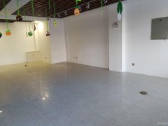 C3385店面出租 位于吉木萨尔县人民路临街门面
