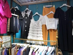 C3571成功广场三楼服装店转让