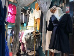 C3571成功广场三楼服装店转让