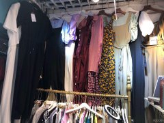 C3571成功广场三楼服装店转让