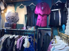 C3571成功广场三楼服装店转让