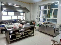 C3590好位置临街餐饮旺铺转让