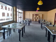 C3769门面出租 位于昌吉市六工镇路边商业门面