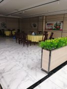 C3786昌吉市北京南路临街负一层精装大型商业门面出租