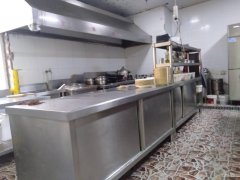 C3876店面转让 位于昌吉市乌伊西路蓝爵尚筑小区