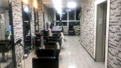C3939西站85小附近美发店转让