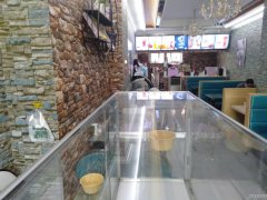 C3993位于昌吉市宁边西路市转盘附近餐饮旺铺转让