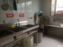 C4081店铺转让 昌吉市亚中饮食一条街有餐饮店转让