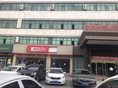 C4115门面出租 昌吉市商城路亚中大门口