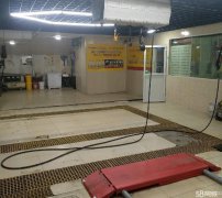 C4123天山区星光花园路口地下佰车汇汽修美容店转让