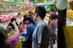 C4140阿勒泰路嘉和园水果店转让