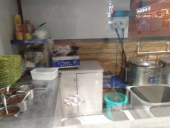 C4172店面转让 位于昌吉市建国西路友好购物中心