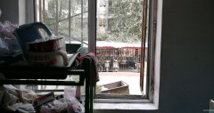 C4229昌吉市健康西路宏鑫家园南门临街公交车站旁