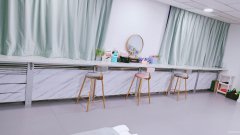 C4435铁路局豪威大厦美容院转让