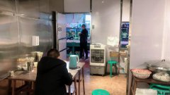 （成功案例）C4457米东区东山街农贸市场小吃店转让