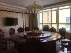 C4459门面出租 位于五家渠市海宁皮革城东门