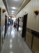 C4476库尔勒市东站化州批发市场二楼新华社区楼下旺铺出租