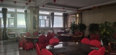 C4476库尔勒市东站化州批发市场二楼新华社区楼下旺铺出租