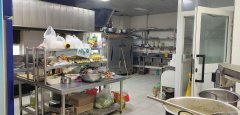 C4477库尔勒市圣马润泽园正大门口店转让