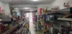C4482库尔勒市人民西路北二巷佳鑫花园小区里超市转让