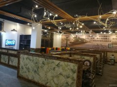 C4516店铺转让 昌吉市石河子东路森林大地东院北门