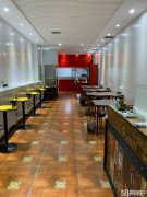 C4518店面转让 乌市天山区中桥一巷一家餐饮店面