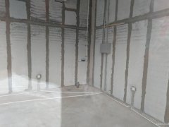 C4543门面出租 位于昌吉市南公园西路与西外环交汇处