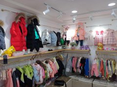 C4557店铺转让 昌吉市延安路飞马转盘有店铺转让