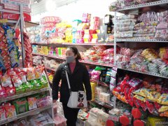 C4564店铺转让 昌吉市商城路亚中商贸广场