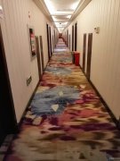 C4777昌吉市青年北路龙源超市对面宾馆转让，