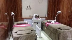 C4833江苏东路嘉德园美容院转让