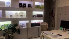 C4833江苏东路嘉德园美容院转让