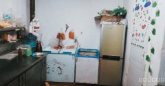 （成功案例）C4839迎宾路莱茵庄园美食街营业中味多多汉堡