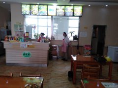 C4901昌吉市青年南路吉祥花园后门临街门面转让