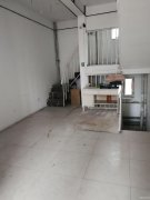 C4936昌吉市健康西路中山华庭大门口临街二层楼带地下室出租