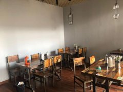 C5166店面转让 昌吉市中山路枫叶广场