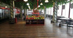 C5262米东区荷兰镇二期临街公交车站旁营业中小米辣串串火锅