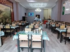 C5922店铺转让 位于昌吉市商城路美居建材城对面枫叶广场