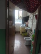 C6018店面转让 位于昌吉市南公园西路昌吉市八小学对面