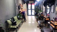 C6715会展中心绿城百合一期对面理发店转让