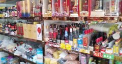 C7255亚欧国际风情街果蔬便利店转让